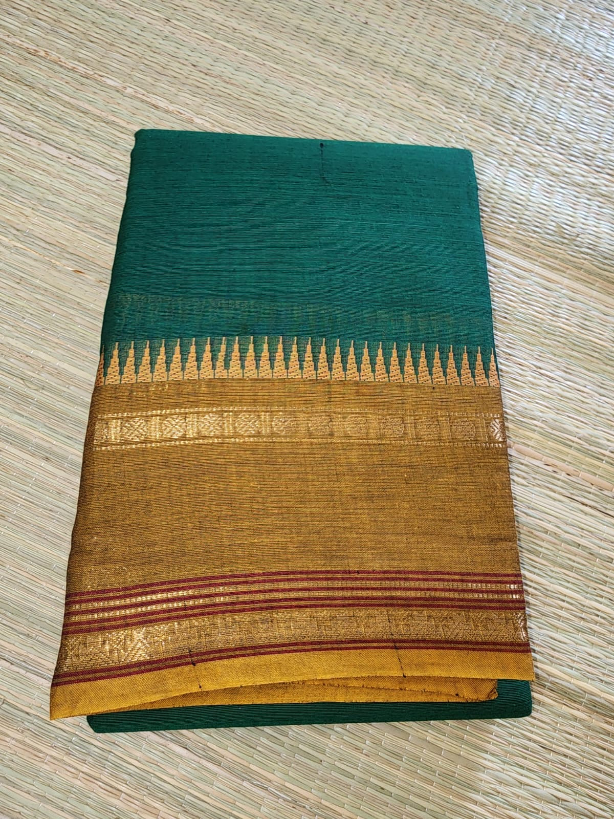 Madurai Sungudi saree (Green with mustard yellow border)