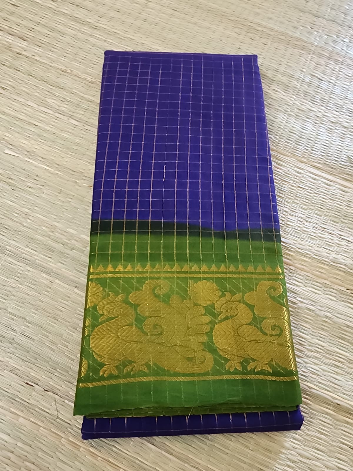 Madurai Sungudi saree (Blue checks with green border) (without blouse)