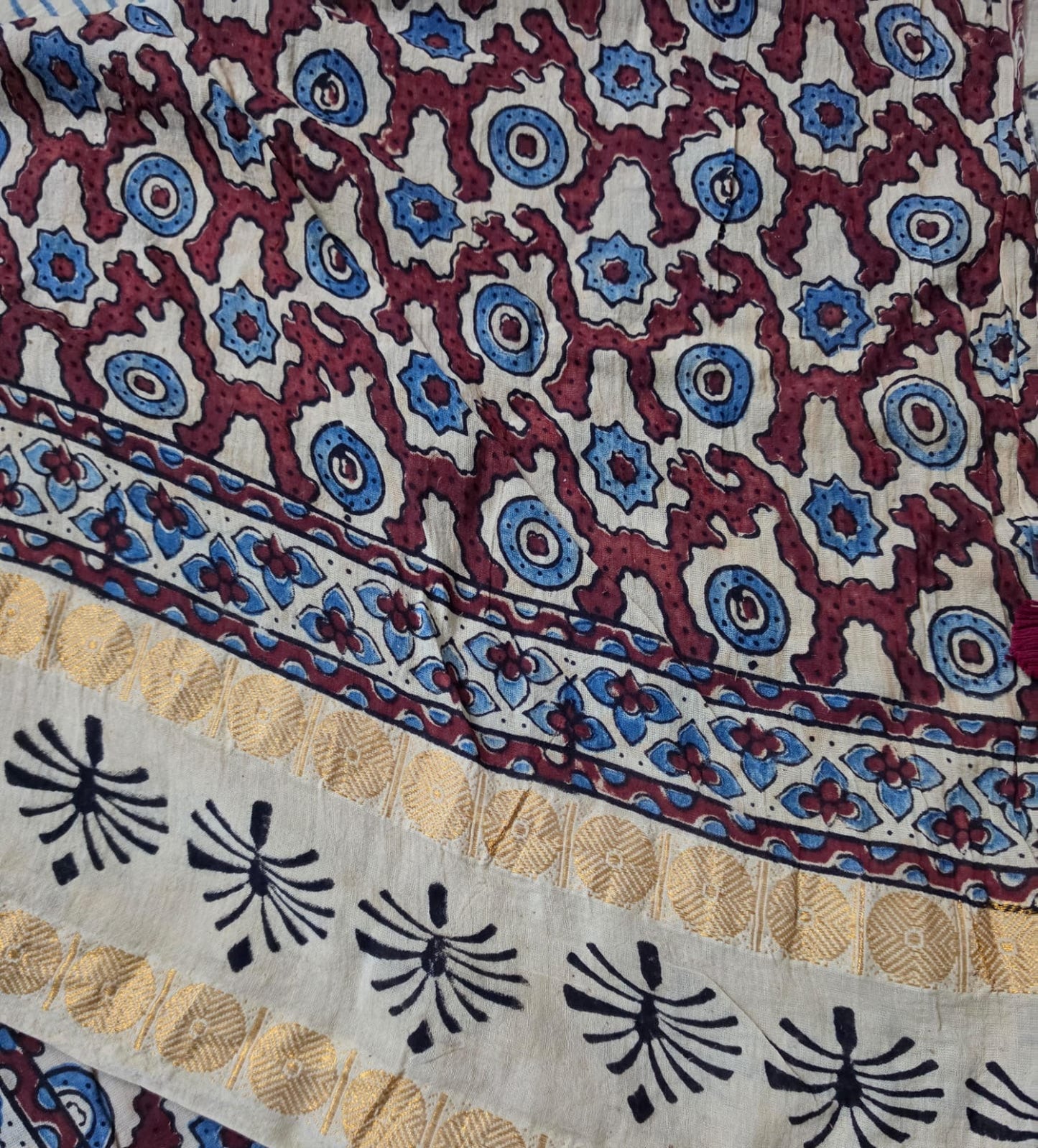 Madurai Cotton Ajrakh saree (Beige)