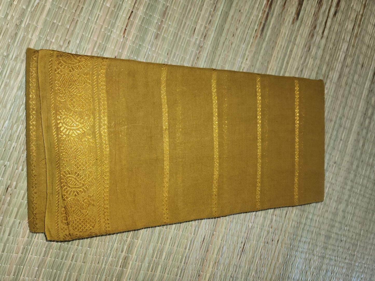 Madurai Sungudi saree (Yellow with self border) (without blouse)