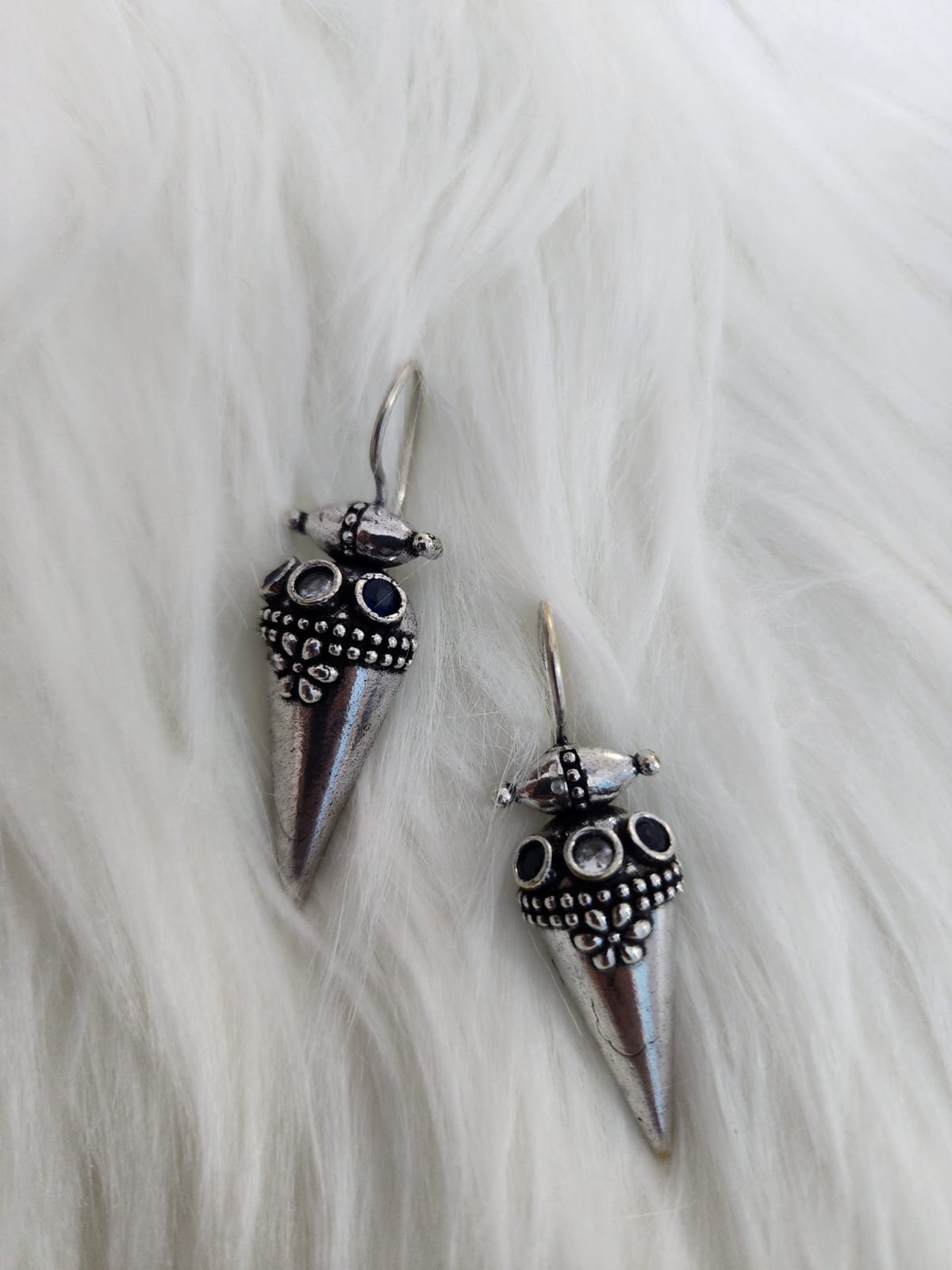 Earrings(Blue & White)