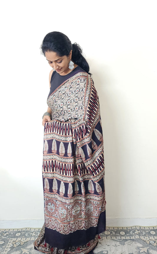 Ajrakh Modal saree (Black and white)