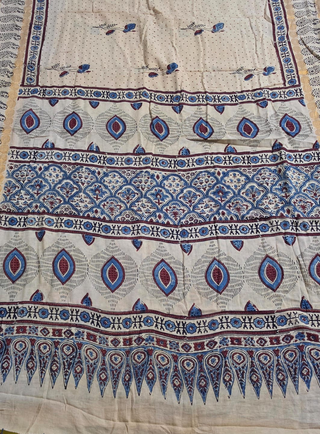 Madurai Cotton Ajrakh saree (Beige)
