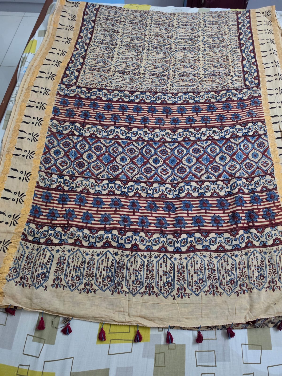 Madurai Cotton Ajrakh saree (Beige)