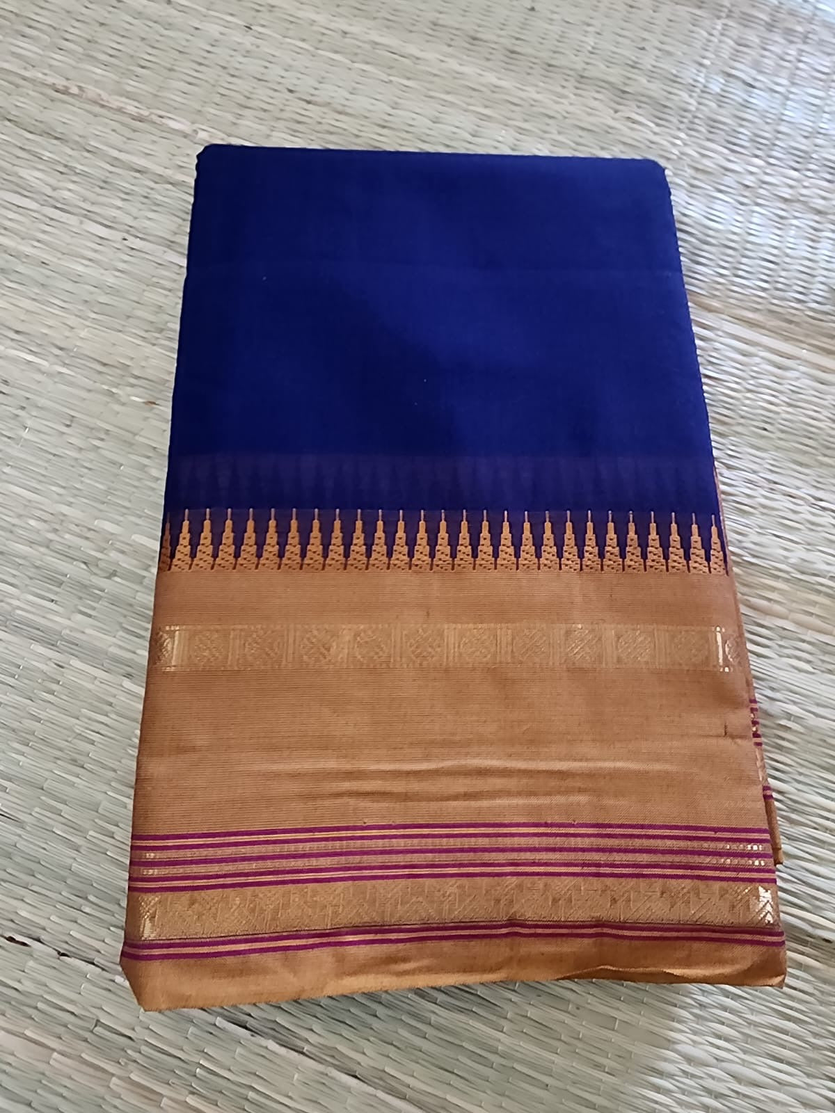 Madurai Sungudi saree (Blue with light orange border)