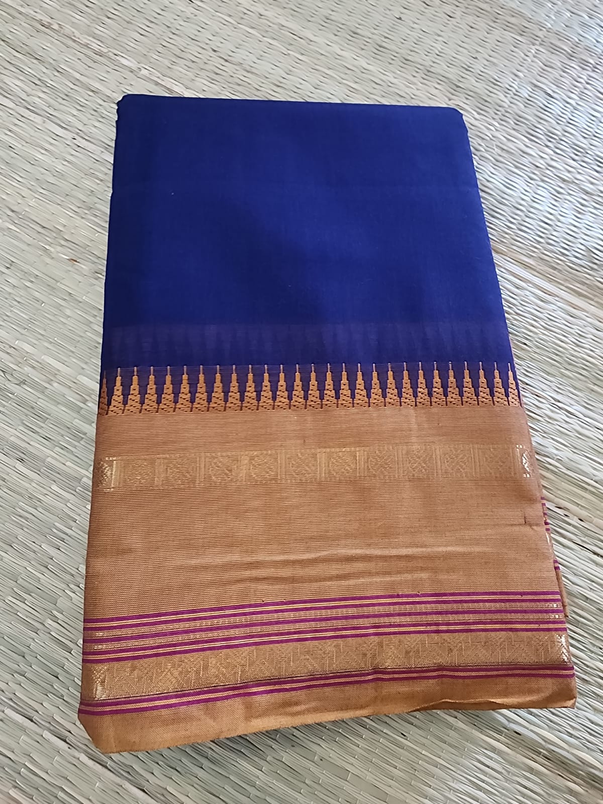 Madurai Sungudi saree (Blue with light orange border)
